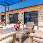 Bezirgan Village 2 Bedroom *