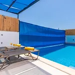 Bezirgan Village 2 Bedroom Vilă
