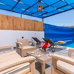 Bezirgan Village 2 Bedroom Vilă