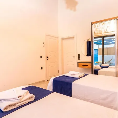 Bezirgan Village 2 Bedroom فيلة