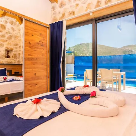 Bezirgan Village 2 Bedroom فيلة كالكان