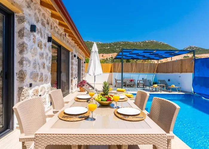 Bezirgan Village 2 Bedroom *