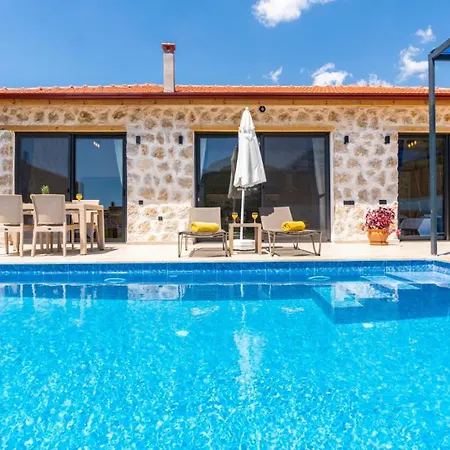 Vilă Bezirgan Village 2 Bedroom Kalkan