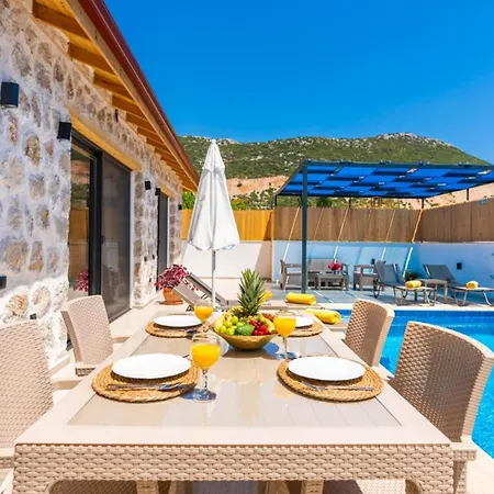 Bezirgan Village 2 Bedroom *